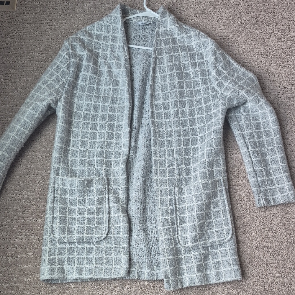 Reitmans Gray Textured Knit Cardigan